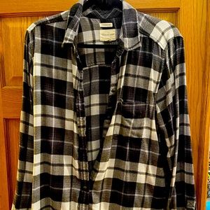 American Eagle Ahh-mazingly soft boyfriend fit plaid flannel
